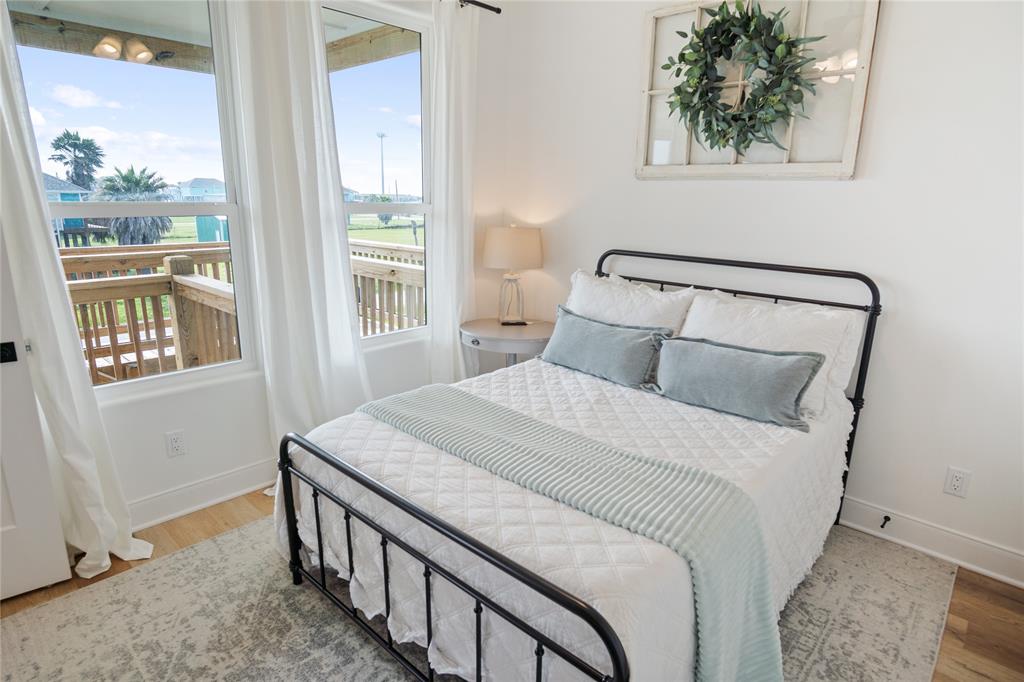 960 S Sage Road, Crystal Beach, Texas image 28