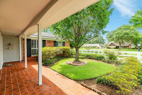 A home in Lake Jackson