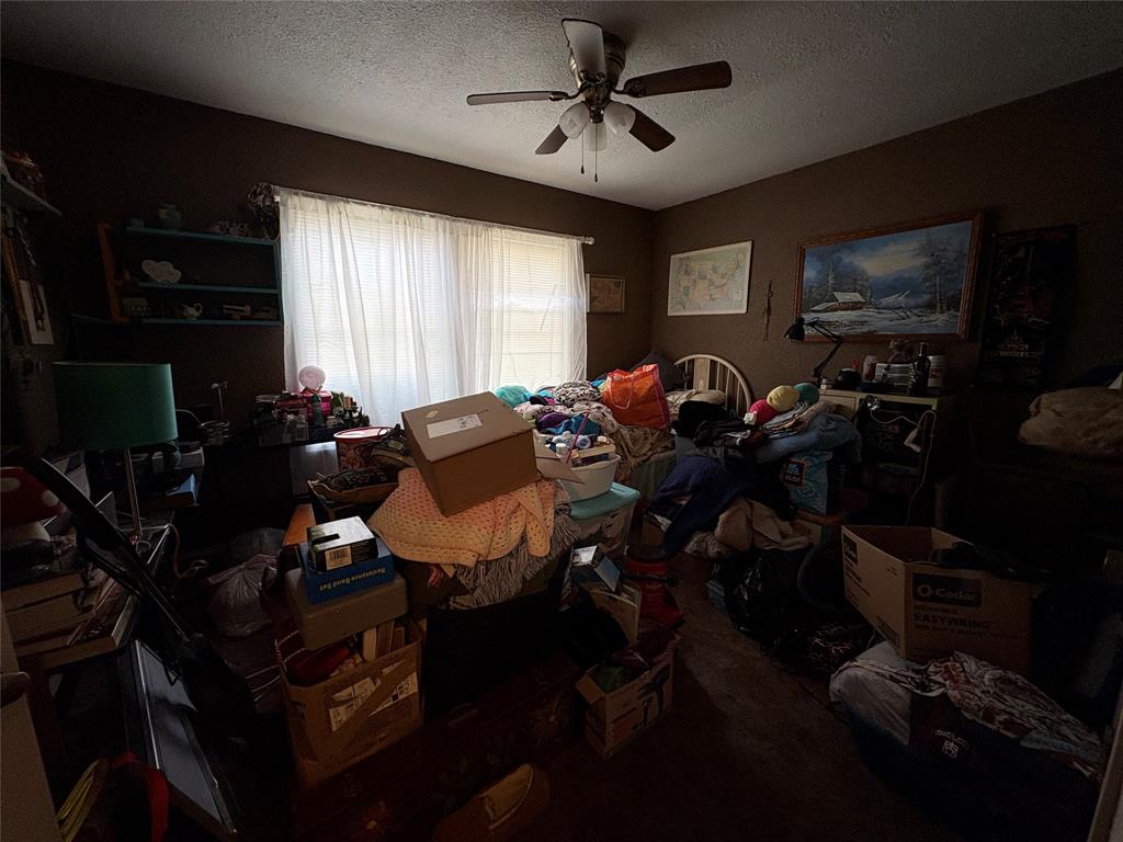 615 N Tinsley Street, Angleton, Texas image 5