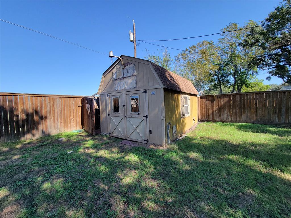 719 Partridge Lane, Eagle Lake, Texas image 17