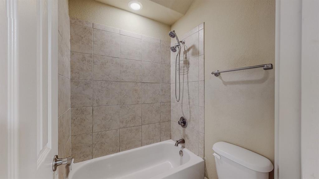 2635 Quiet Corral Lane, Port Arthur, Texas image 34