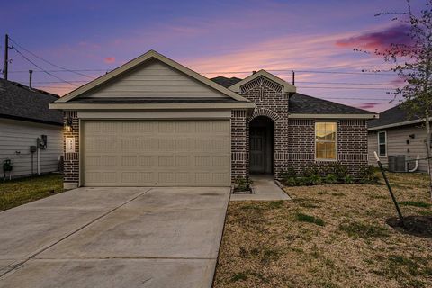 A home in Rosharon