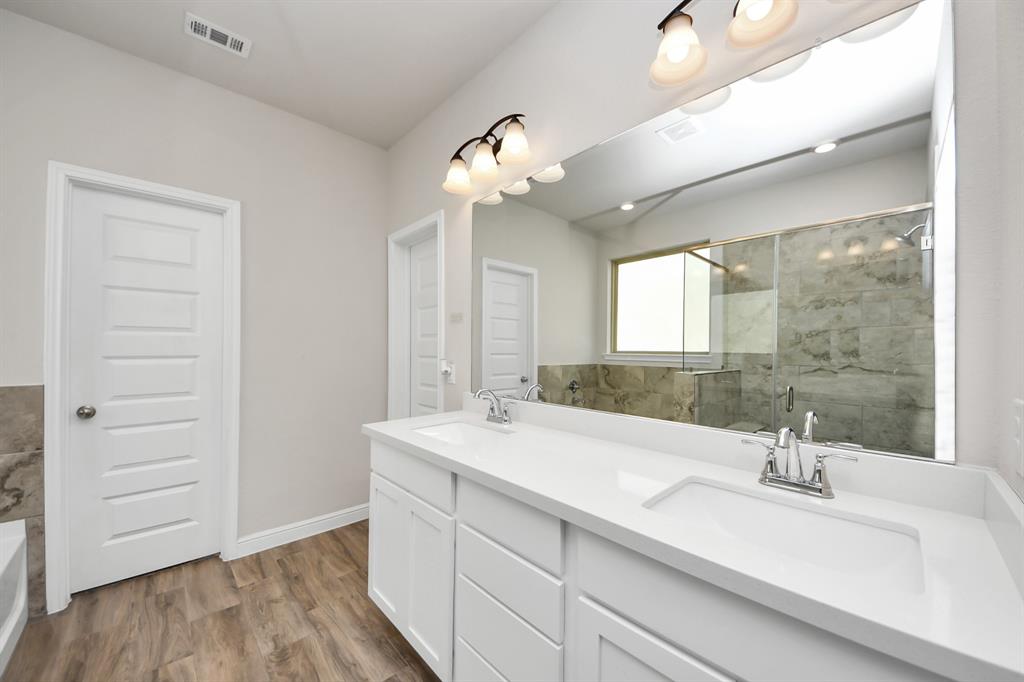 5312 Cascade Court, Alvin, Texas image 18