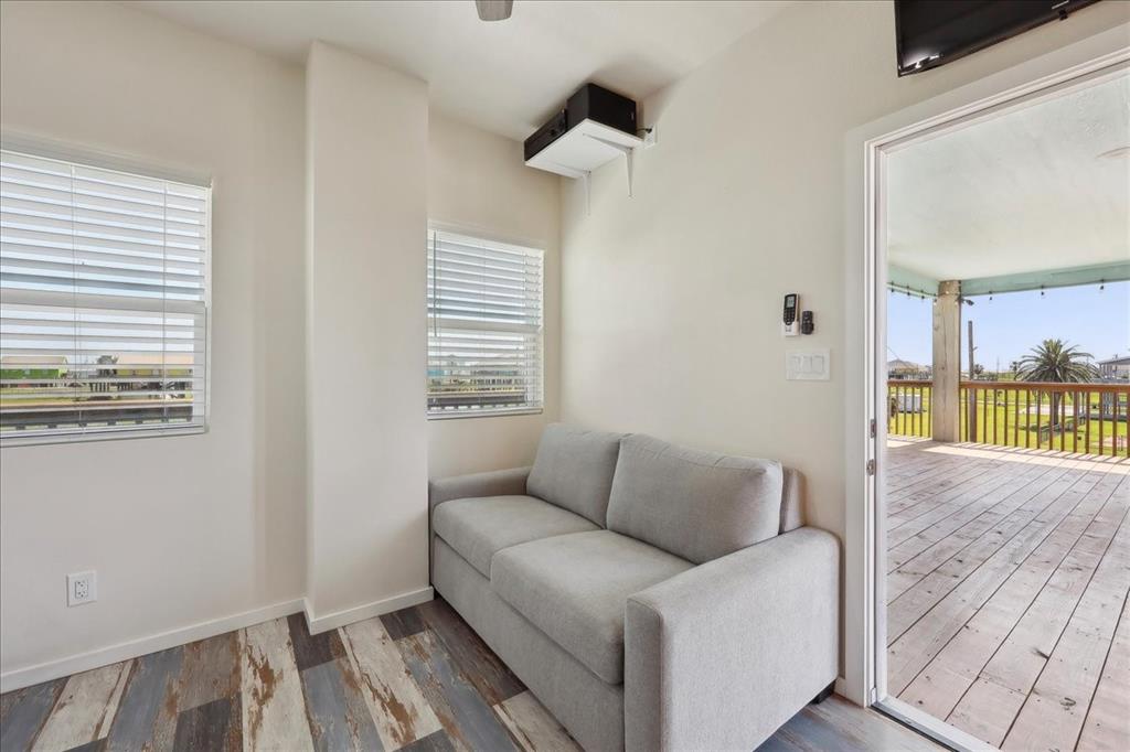 864 S Sage Road, Crystal Beach, Texas image 13