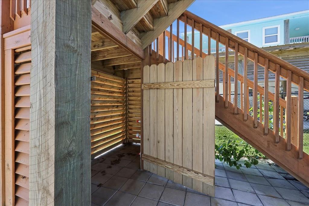 864 S Sage Road, Crystal Beach, Texas image 16