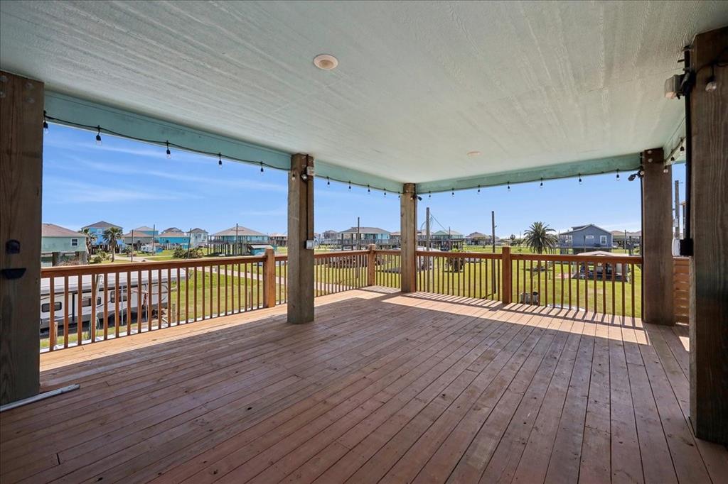 864 S Sage Road, Crystal Beach, Texas image 5