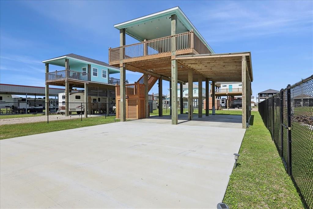 864 S Sage Road, Crystal Beach, Texas image 3