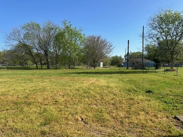 408 Dogwood Street, Wallis, Texas image 22