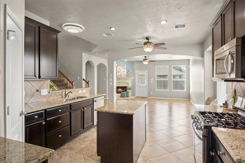 20231 Galena Falls Drive, Tomball, Texas image 10
