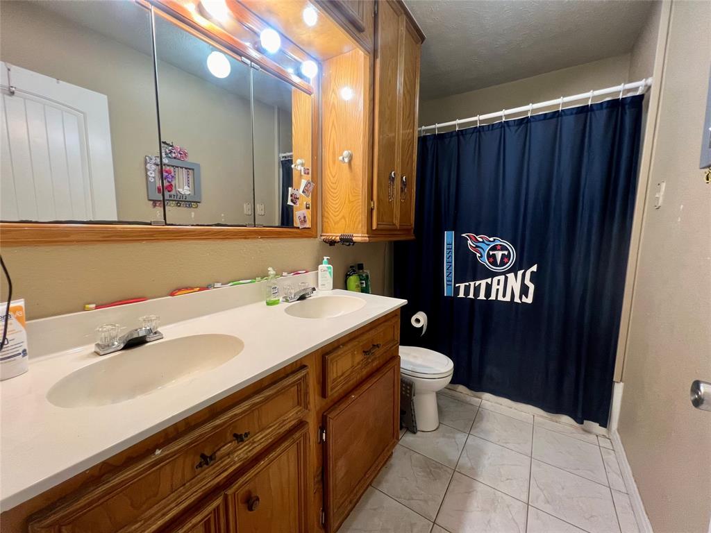3508 Meadowlane Street, Victoria, Texas image 11