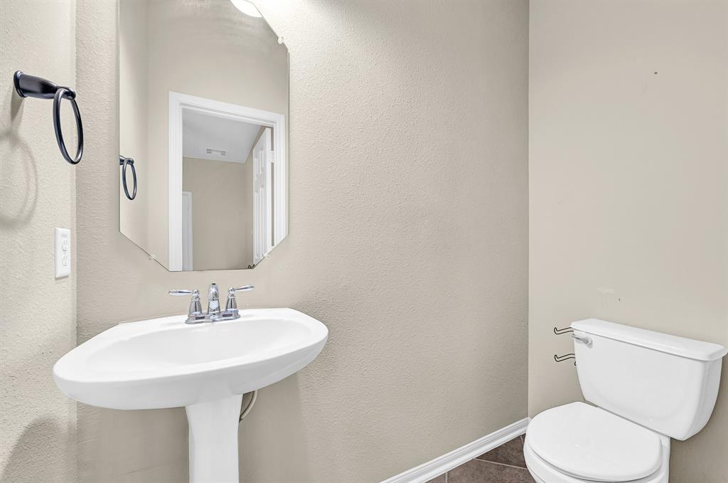 2407 London Mills Court, Katy, Texas image 22