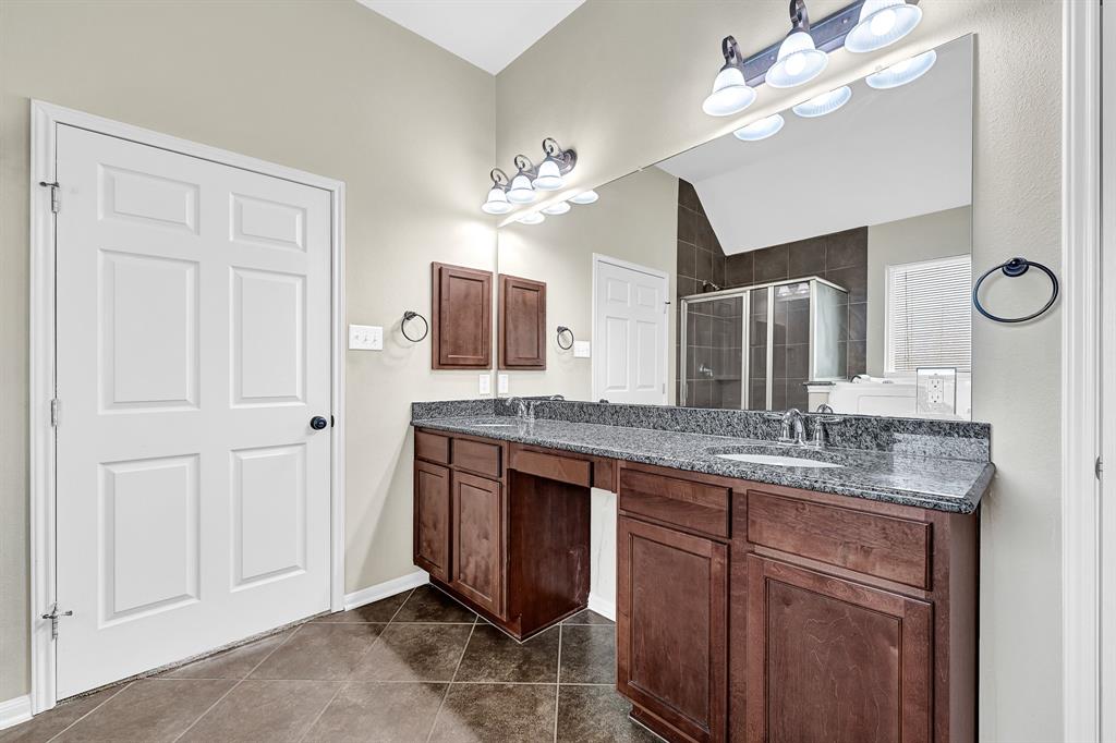 2407 London Mills Court, Katy, Texas image 14