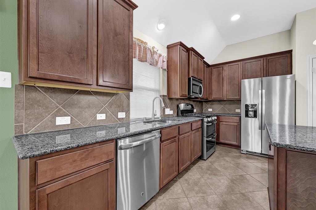 2407 London Mills Court, Katy, Texas image 10