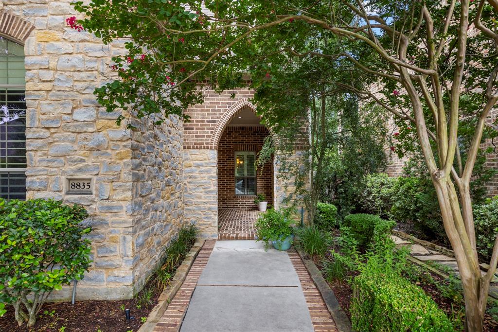 8835 Van Allen Drive