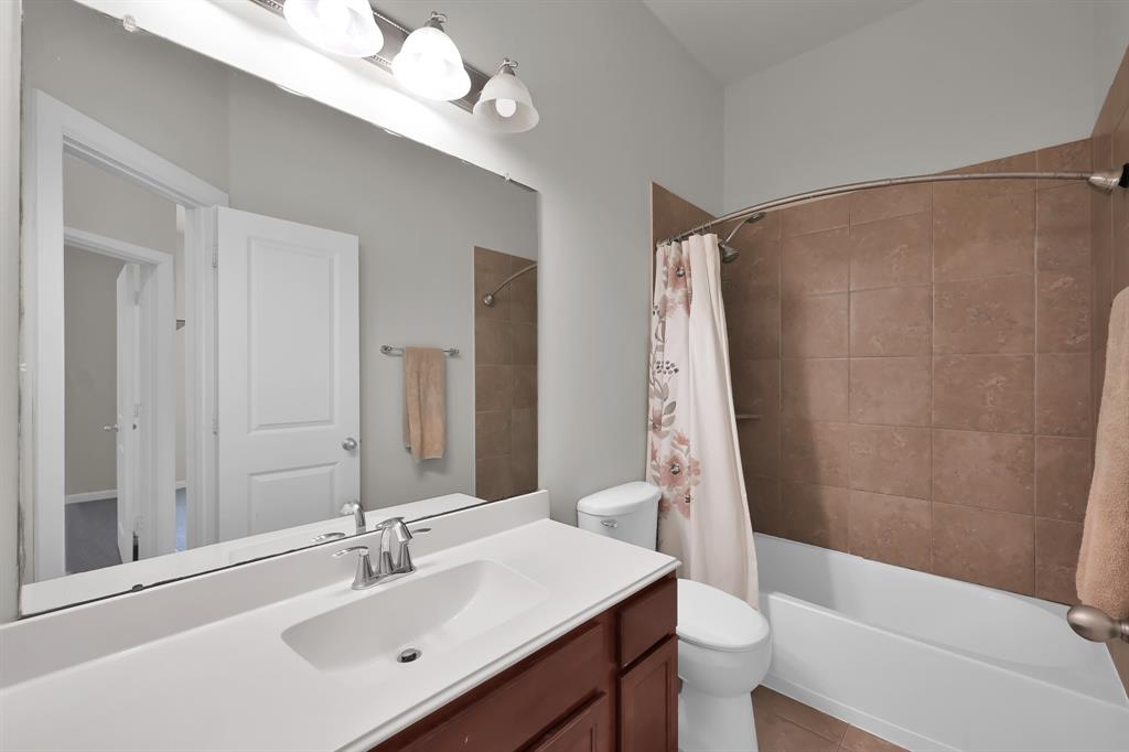16819 Apple River Drive, Cypress, Texas image 18
