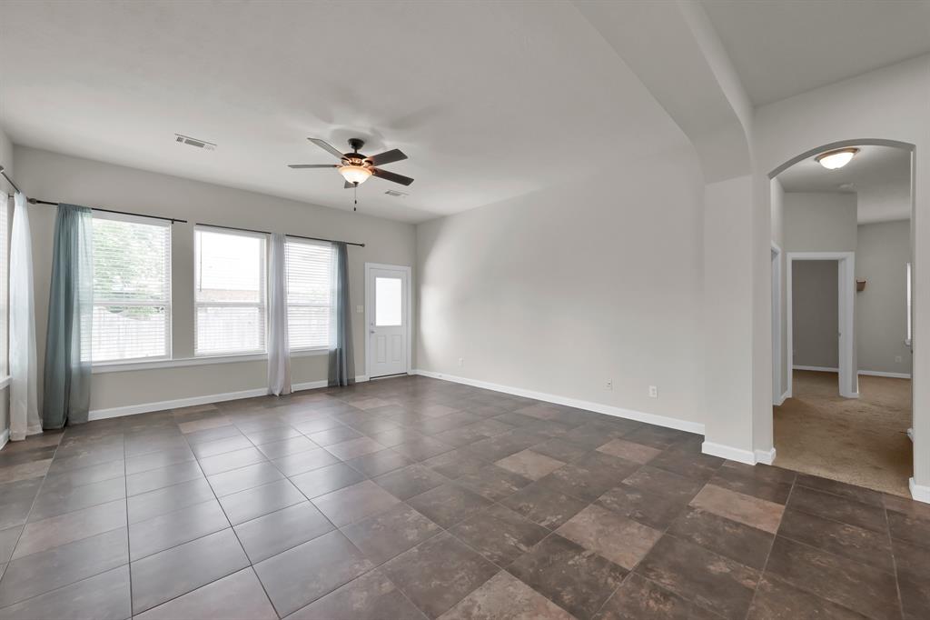 16819 Apple River Drive, Cypress, Texas image 11