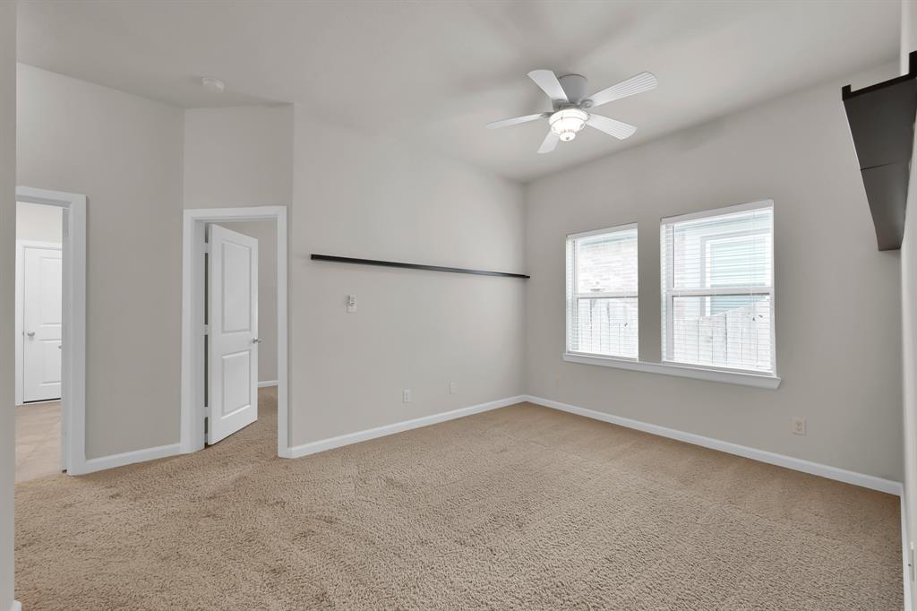 16819 Apple River Drive, Cypress, Texas image 15