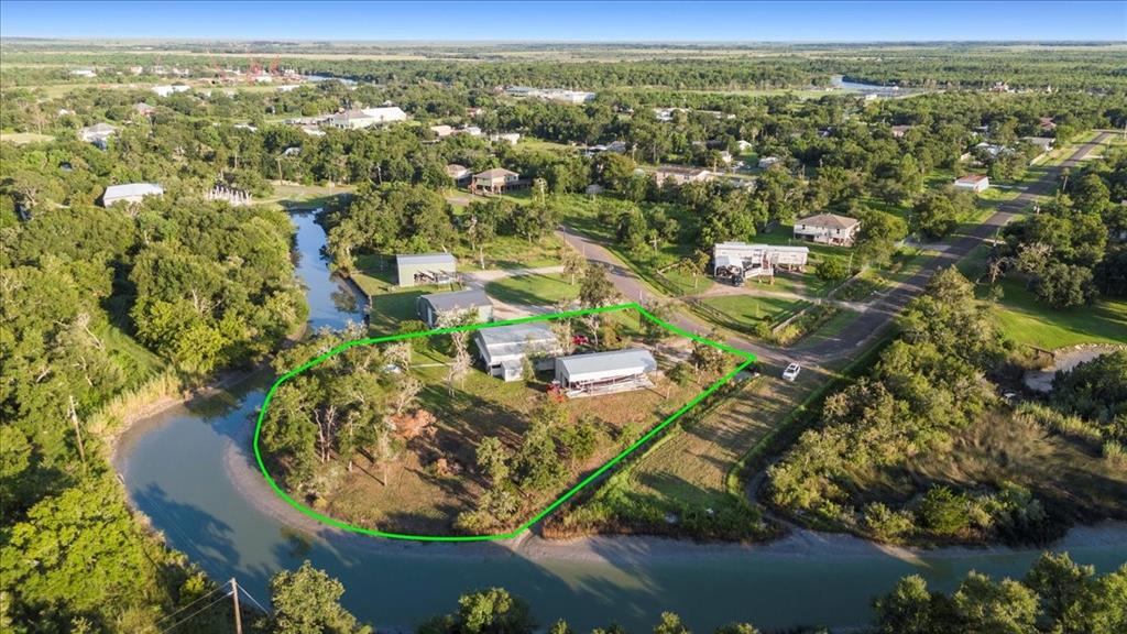 101 Oyster Street, Anahuac, Texas image 28