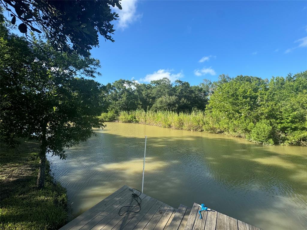101 Oyster Street, Anahuac, Texas image 24
