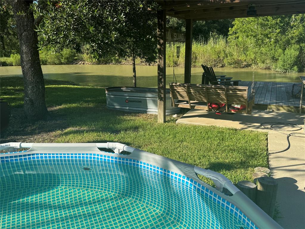 101 Oyster Street, Anahuac, Texas image 20