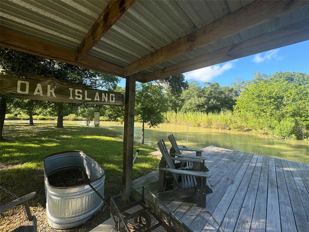 101 Oyster Street, Anahuac, Texas image 17