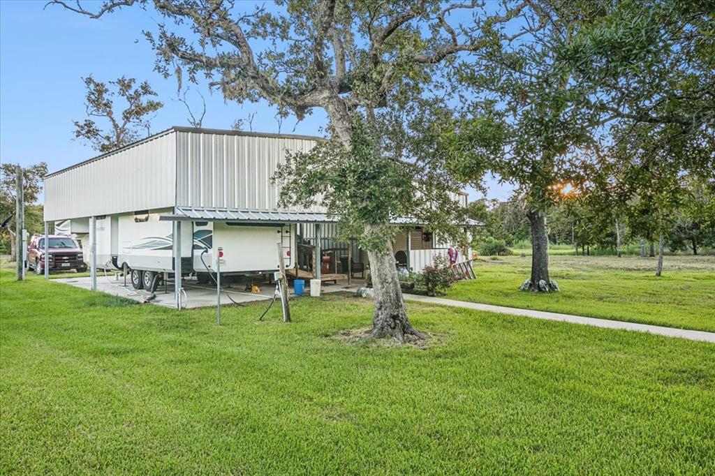 101 Oyster Street, Anahuac, Texas image 13