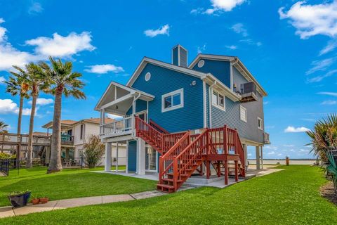 A home in Bayou Vista