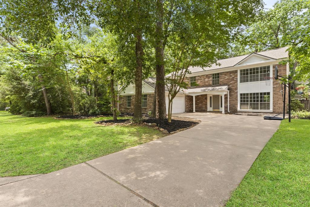 150 Rushwing Place, The Woodlands, Texas image 1
