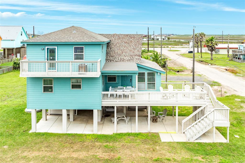 309 Driftwood Court, Surfside Beach, Texas image 2