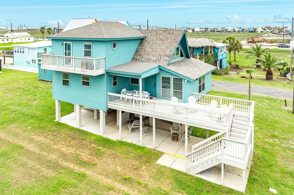 309 Driftwood Court, Surfside Beach, Texas image 1