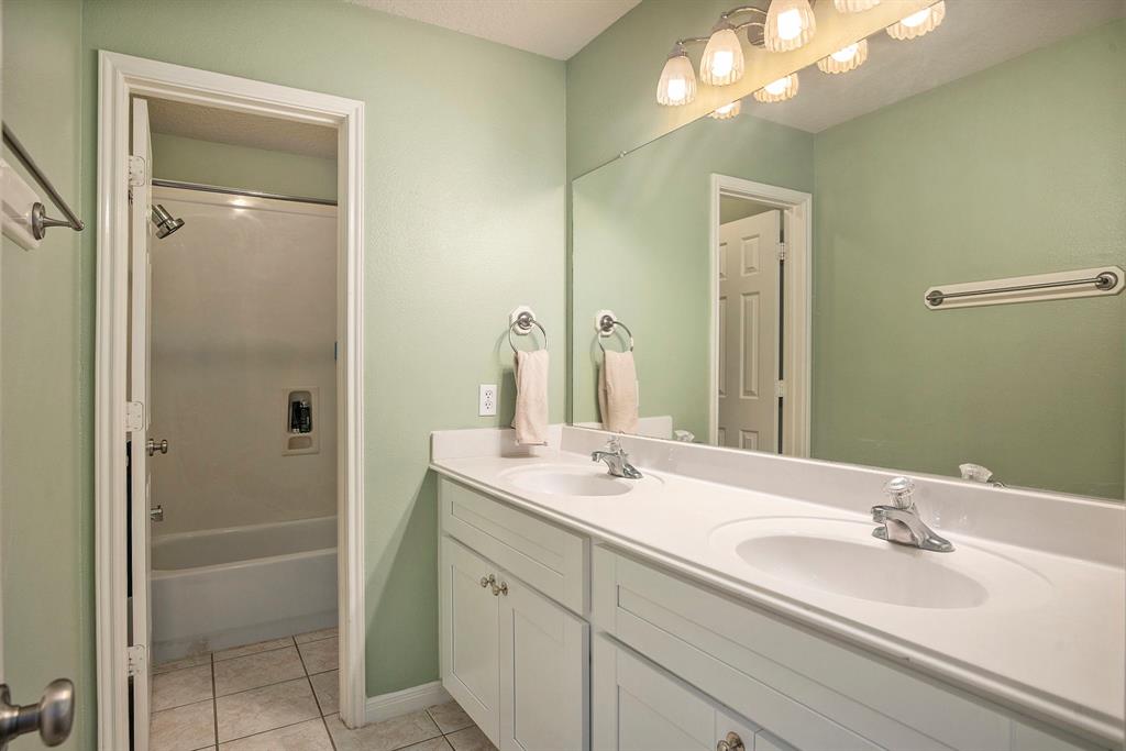 7323 Fall Creek Bend, Humble, Texas image 23