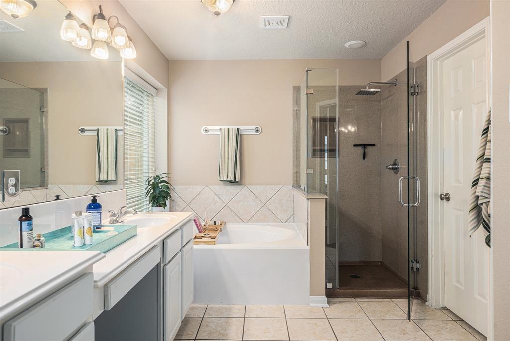7323 Fall Creek Bend, Humble, Texas image 16
