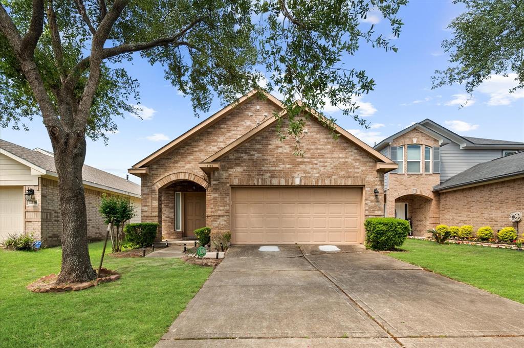 13126 Royal Bell Court, Houston, Texas image 2