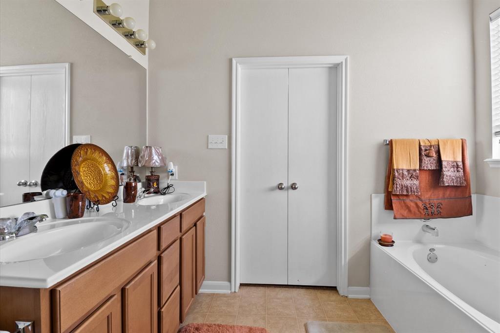 13126 Royal Bell Court, Houston, Texas image 15