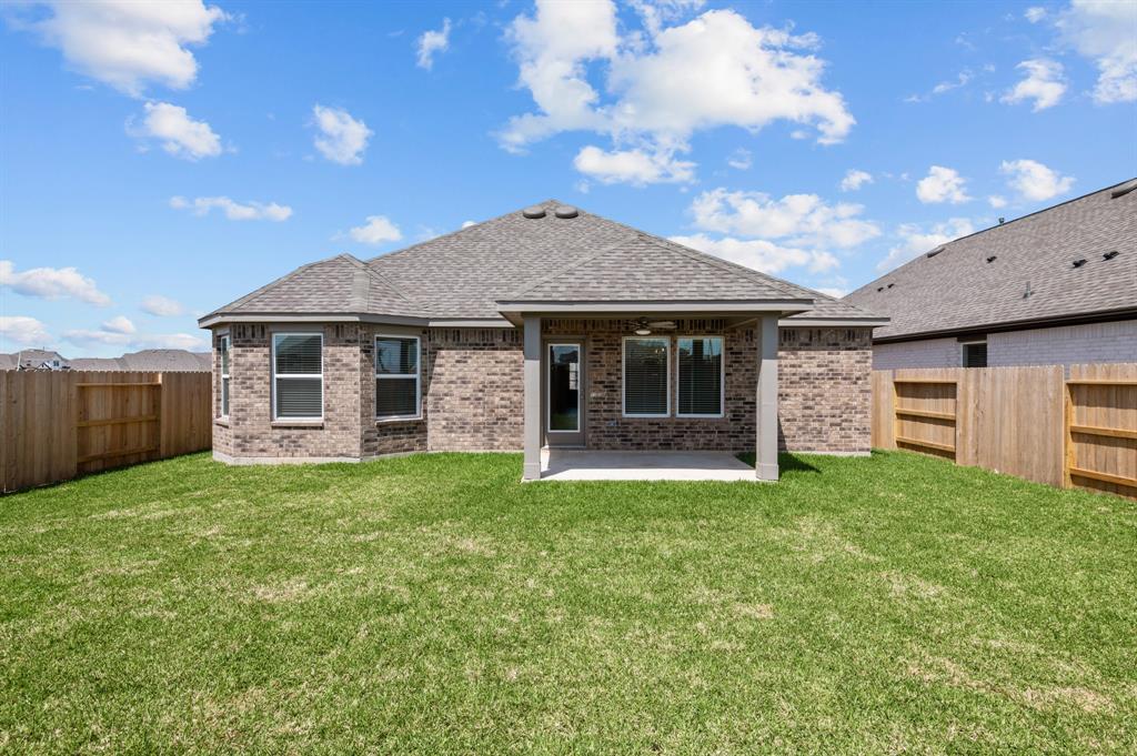 14109 Baikal Manor Drive, Santa Fe, Texas image 5