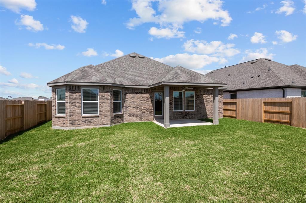 14109 Baikal Manor Drive, Santa Fe, Texas image 31