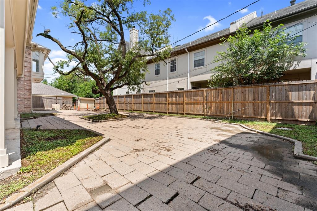 6104 San Felipe Street, Houston, Texas image 4