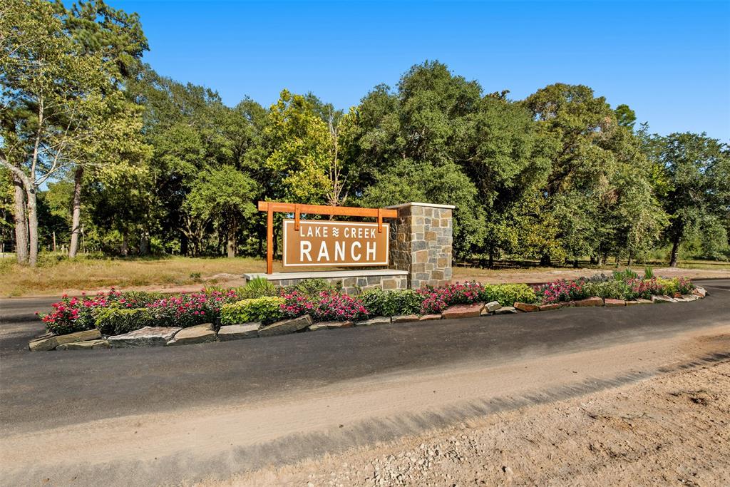 2437 Lonely Creek Circle, Montgomery, Texas image 1