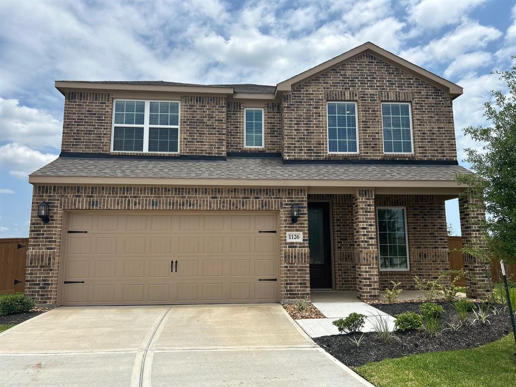 1126 Whispering Winds Drive, Beasley, Texas image 1