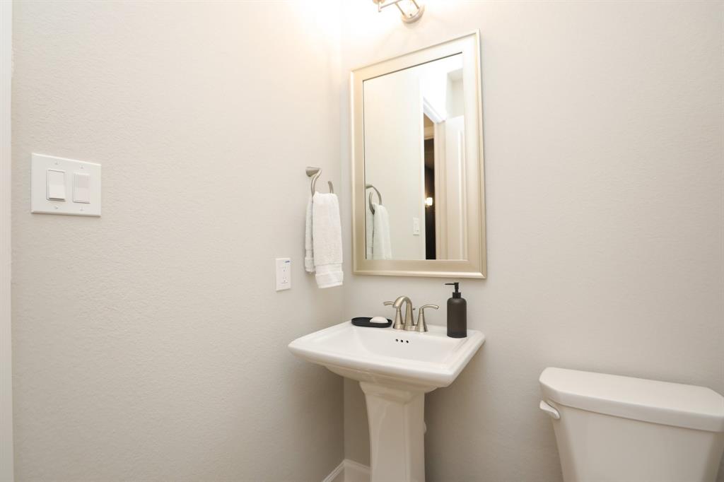 14314 Vista View Drive, Cypress, Texas image 37