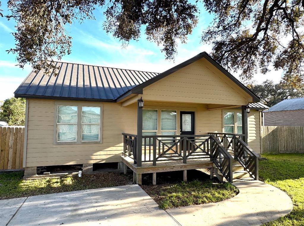 587 Stockton St, East Bernard, Texas image 3