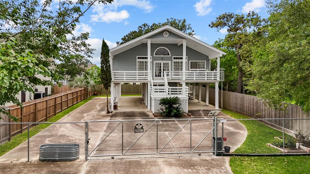 2507 Cliff Drive, San Leon, Texas image 3