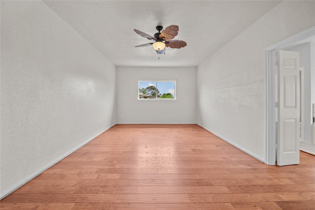 2507 Cliff Drive, San Leon, Texas image 13
