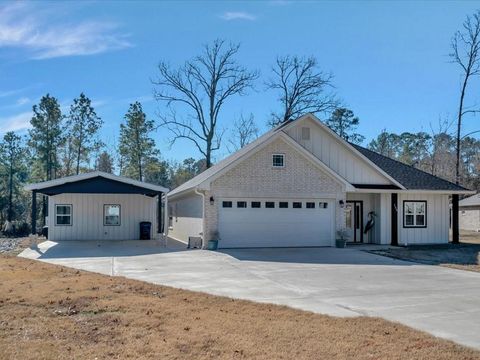 A home in Lufkin