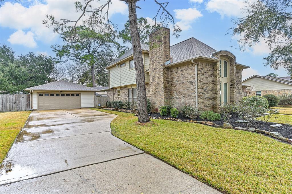 1205 Middlecreek Street, Friendswood, Texas image 3