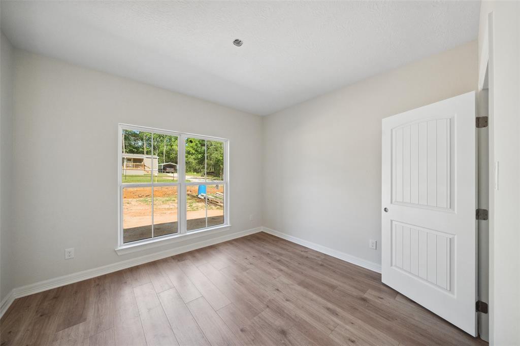 190 Faulkner Ave, Coldspring, Texas image 11