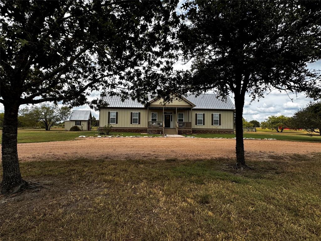 8960 Winedale Rd, Burton, Texas image 9