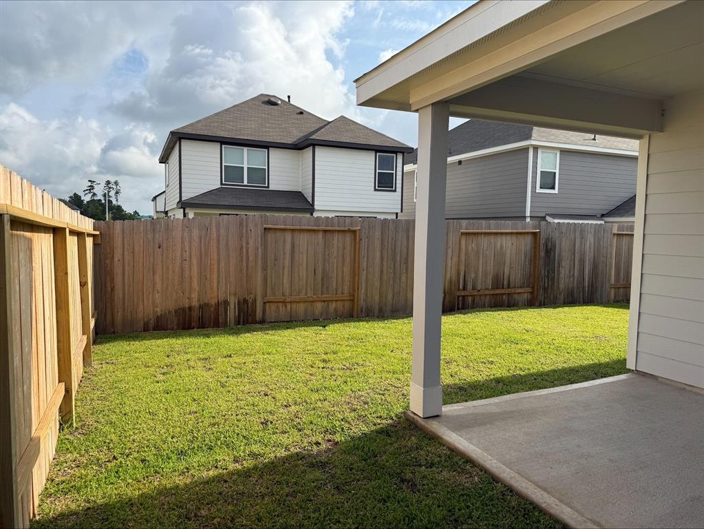 2360 Mooneye Court, Conroe, Texas image 9