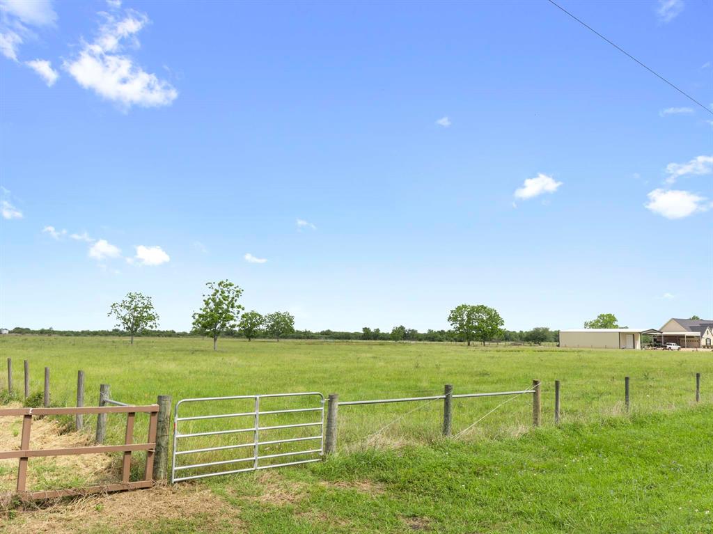 00 County Road 522, Guy, Texas image 8
