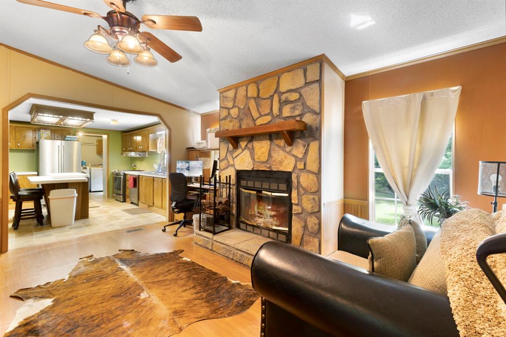 231 Trailwood Dr Drive, Onalaska, Texas image 3